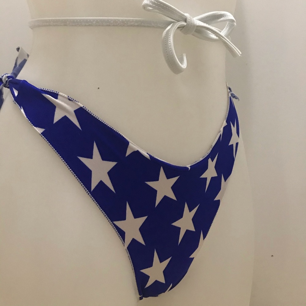 Bikini - Picture 4 of 6